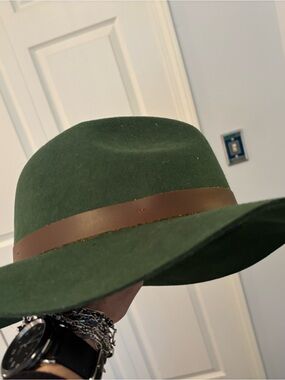 Anthropologie Forest Green Wide-Brim Wool Felt Hat with Brown Band